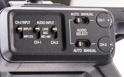 hm100_audio_closeup400